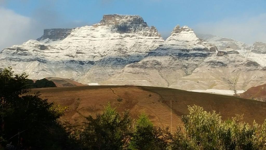 Rockwood Earth Lodge Champagne Valley Bagian luar foto